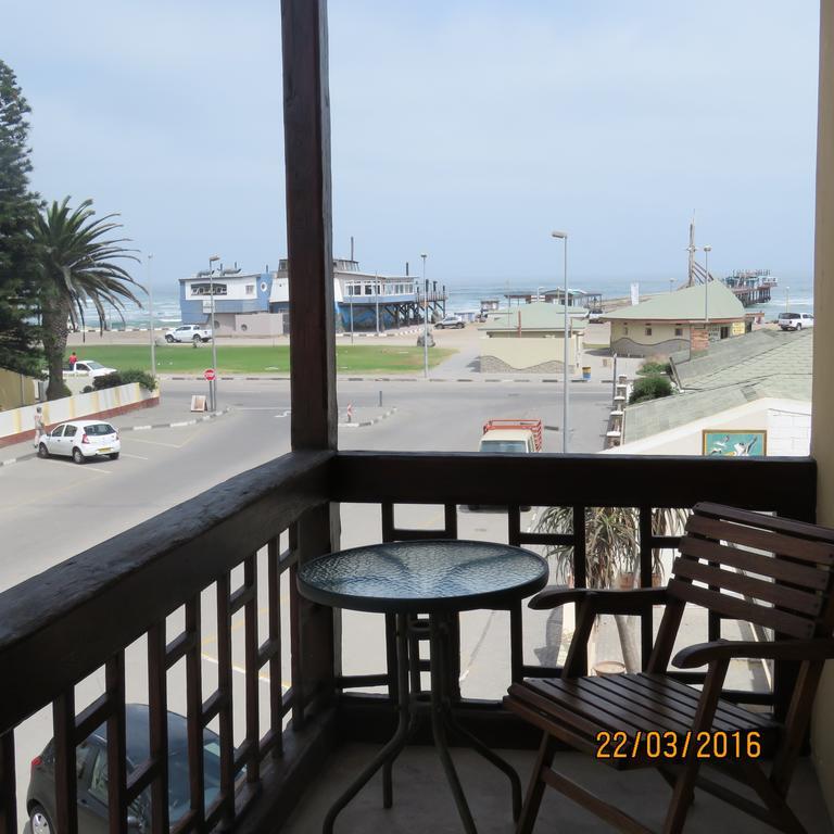 سواكوبموند Hotel A La Mer المظهر الخارجي الصورة